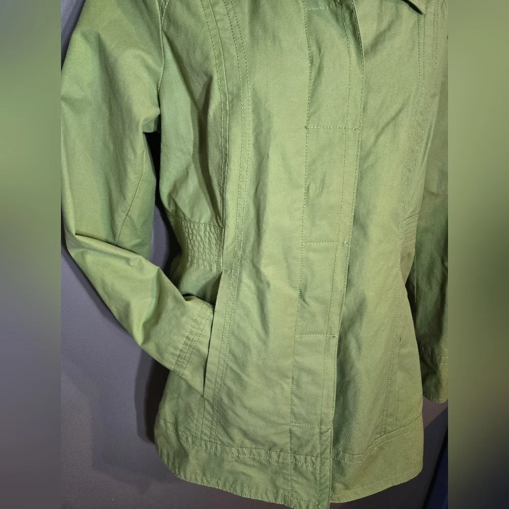 Eddie Bauer Women's Light Green Utility Jacket, EUC. Size Small